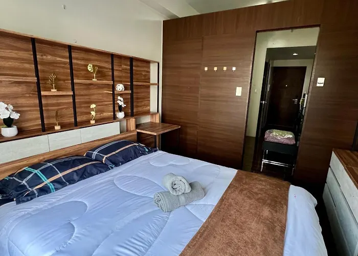 Zayn Woody Staycation 5* Manille
