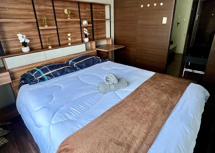 Hotel Zayn Woody Staycation Manille