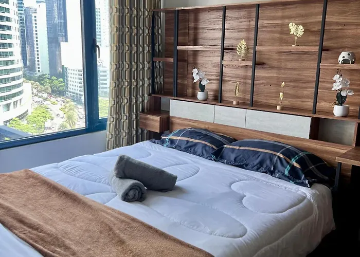 Zayn Woody Staycation 5* Manille